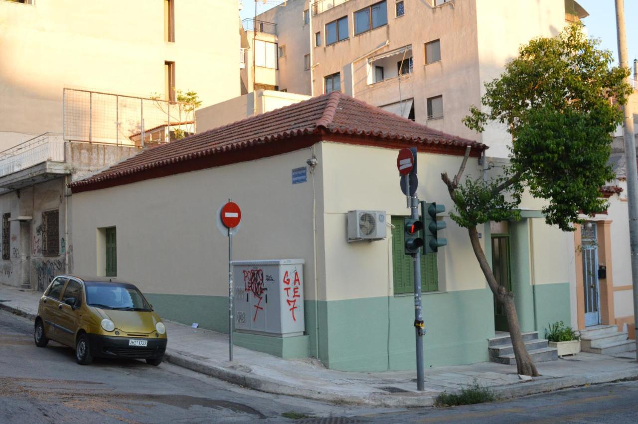 Apartmán Pireas Port Next To Metro Artistic House Exteriér fotografie